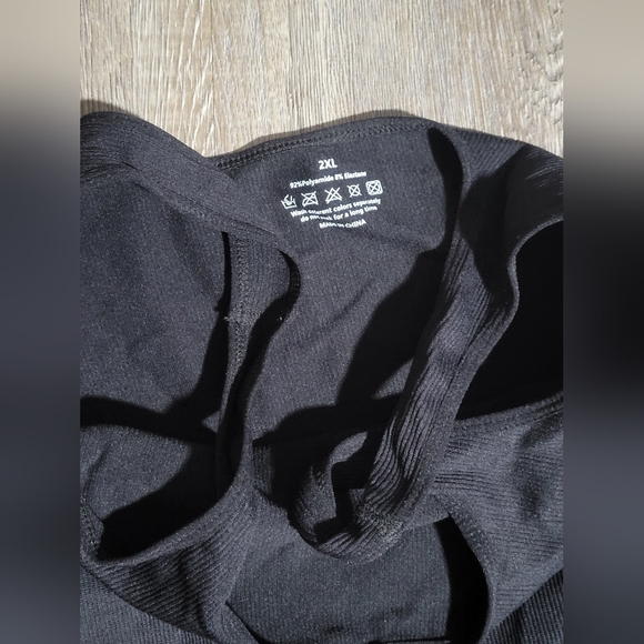 Ribbed shapewear size 2x - Picture 3 of 3